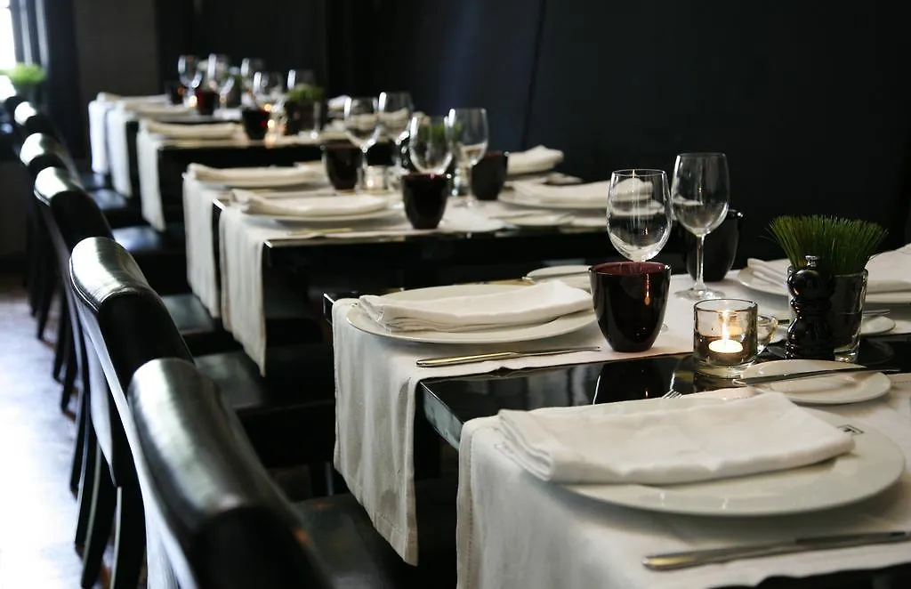 Hotel Paradise Road Tintagel Colombo