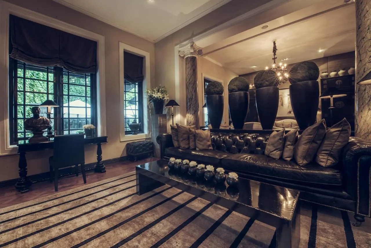 Hotel Paradise Road Tintagel Colombo