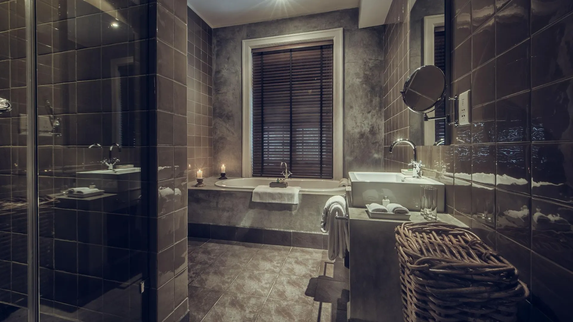 Hotel Paradise Road Tintagel Colombo